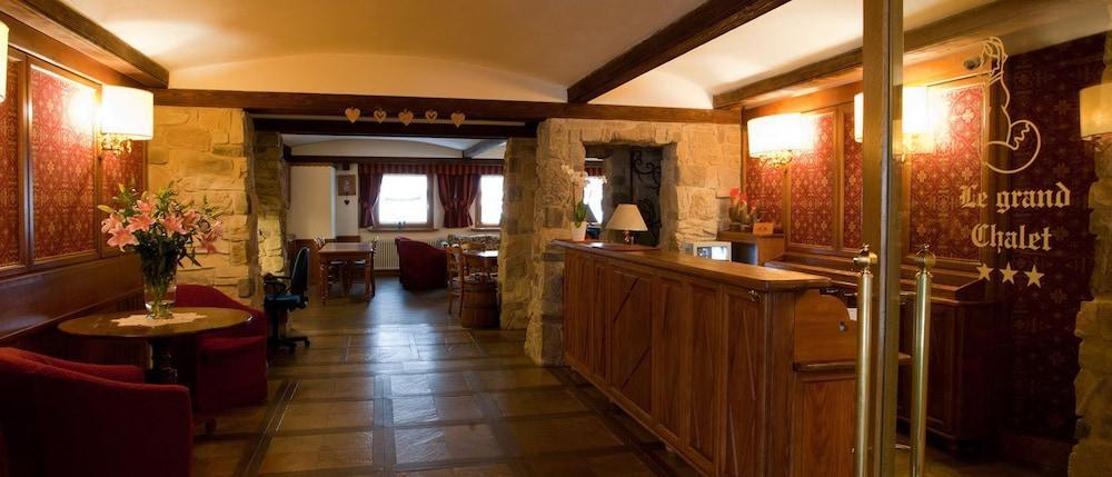Residence Le Grand Chalet Courmayeur Eksteriør bilde