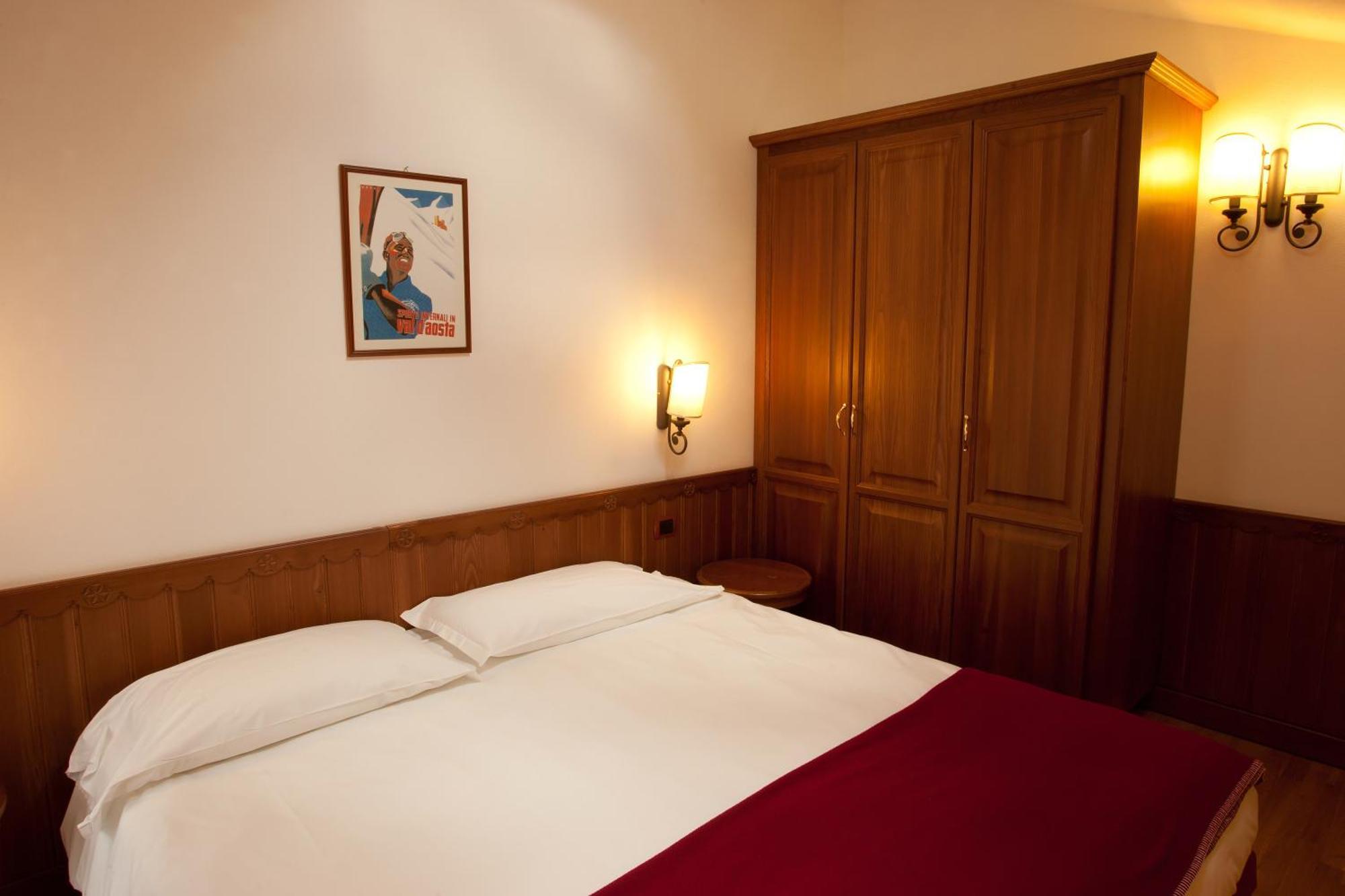 Residence Le Grand Chalet Courmayeur Eksteriør bilde