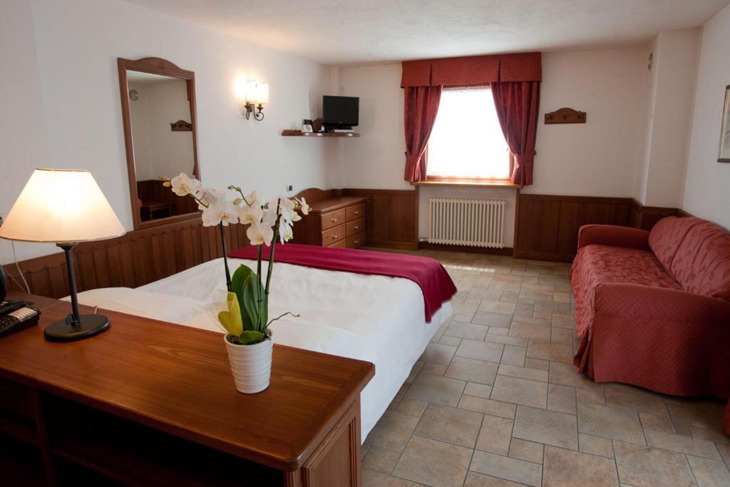Residence Le Grand Chalet Courmayeur Eksteriør bilde