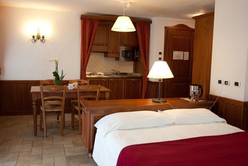 Residence Le Grand Chalet Courmayeur Eksteriør bilde